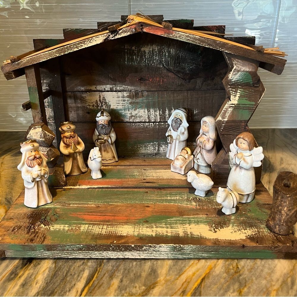 Italian wood and ceramic nativity set